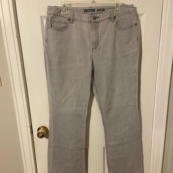 Liz Claiborne Light Gray Slim Bootcut Jeans 
Size tag cut out see measurements - Picture 1 of 4